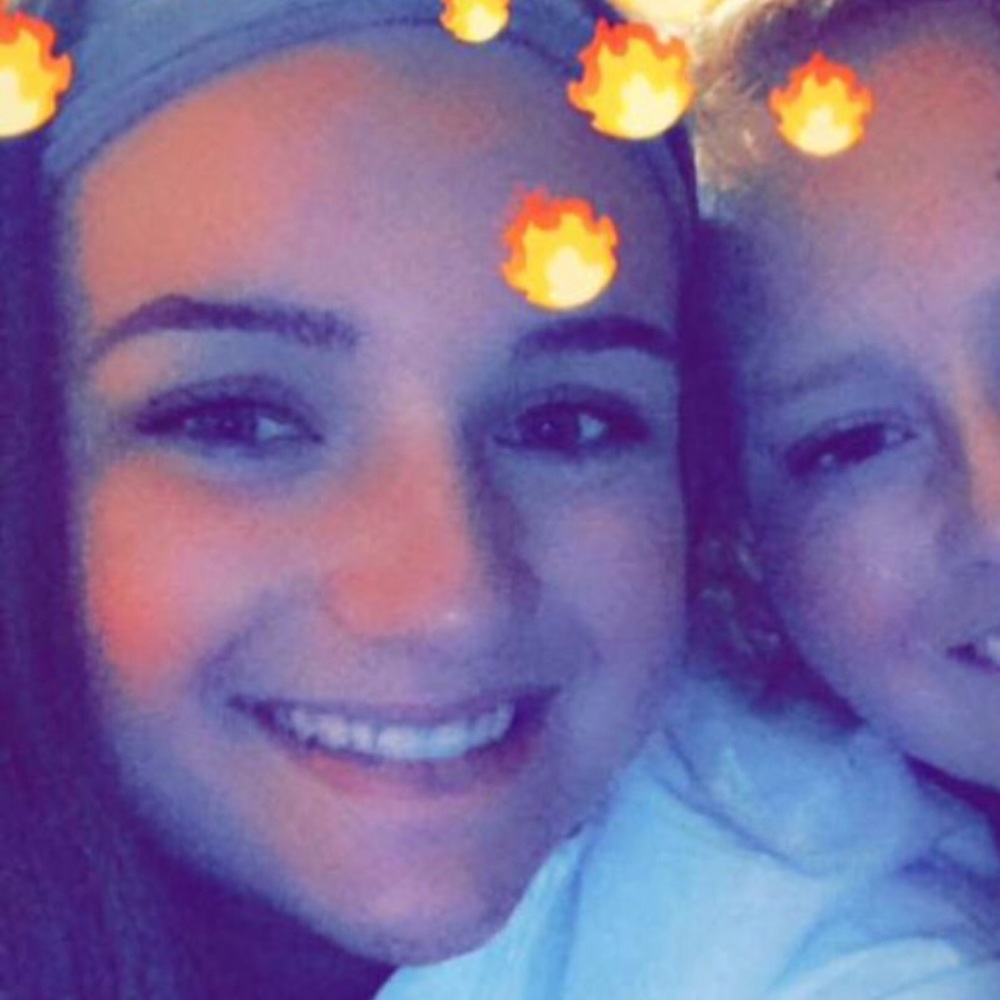 Meet your Posher, Eva